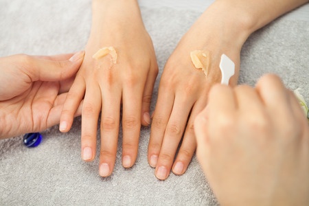指輪の似合う美しい左手薬指を手に入れる！