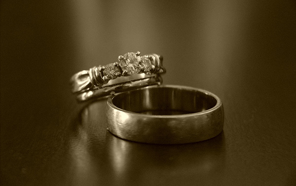 絶対に傷つけたくない！結婚指輪をキレイに保ち続ける方法とは？